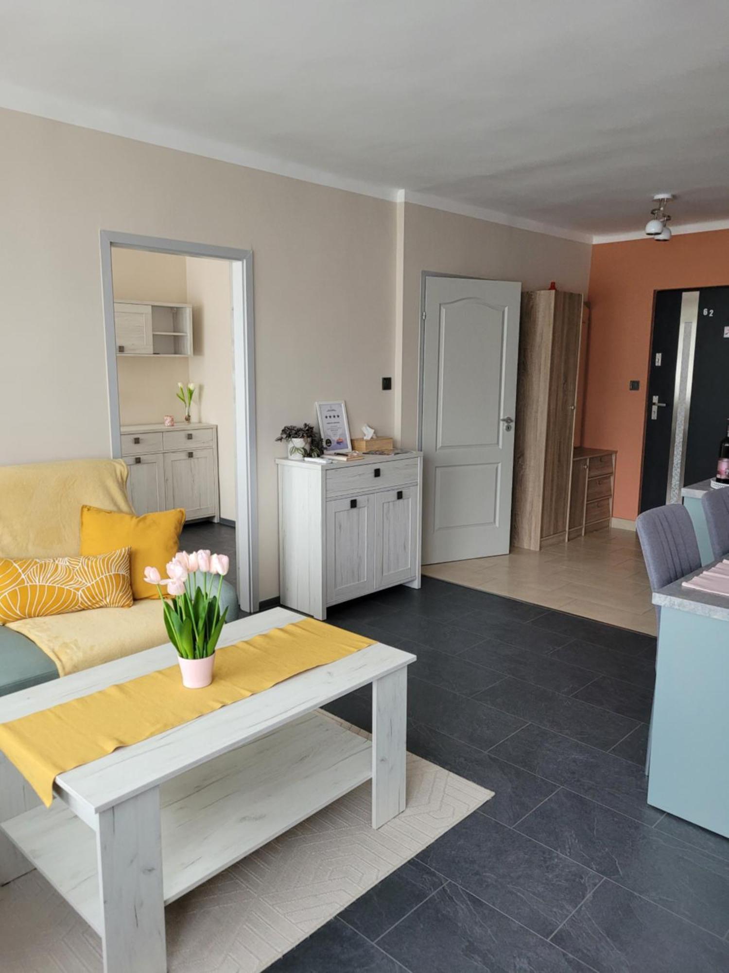 Apartamento Krisztina Apartman Salgótarján Exterior foto